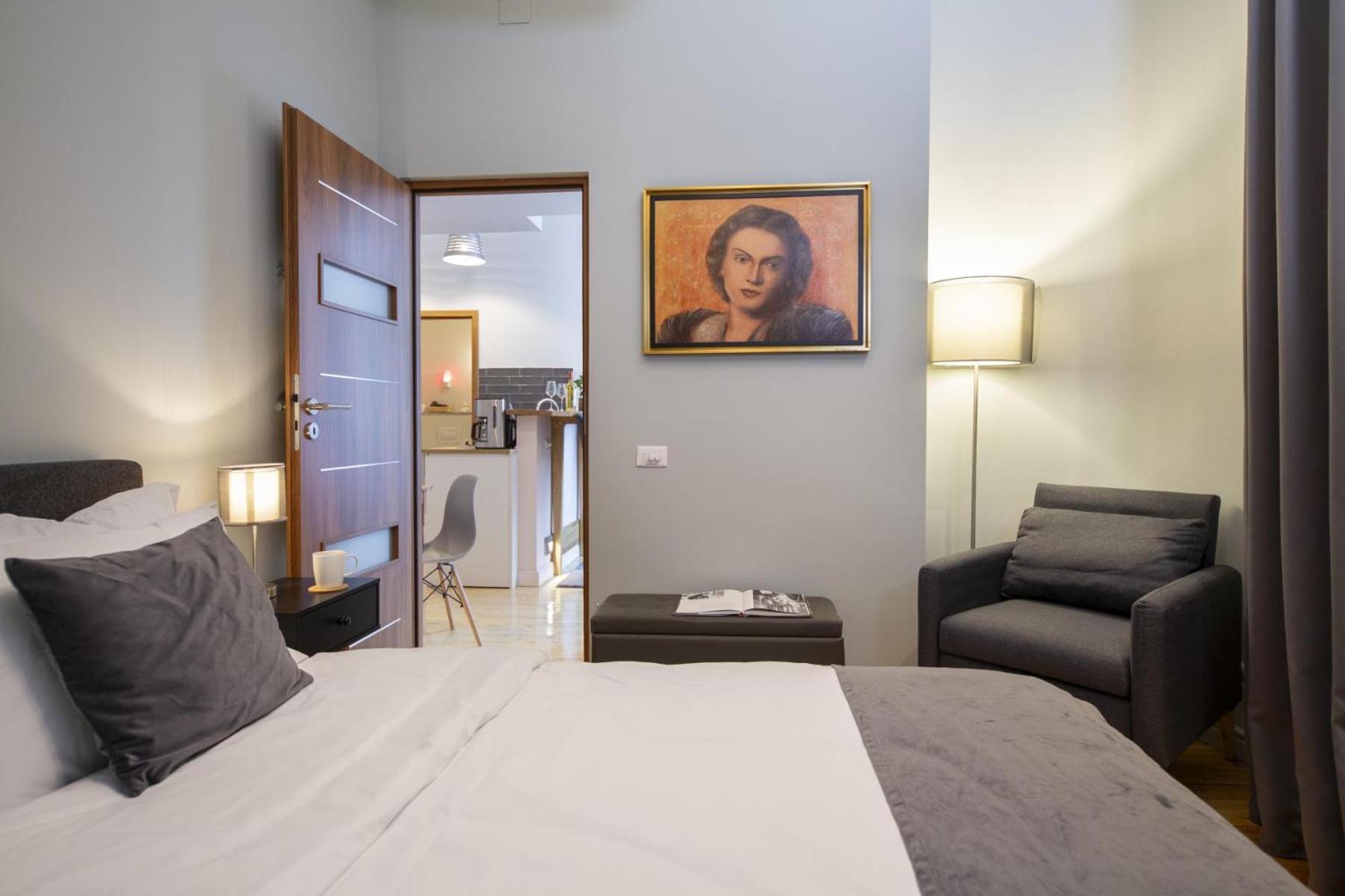 Athenaeum Spacious& Cozy 1Br Prime Location W Balcony Бухарест Экстерьер фото