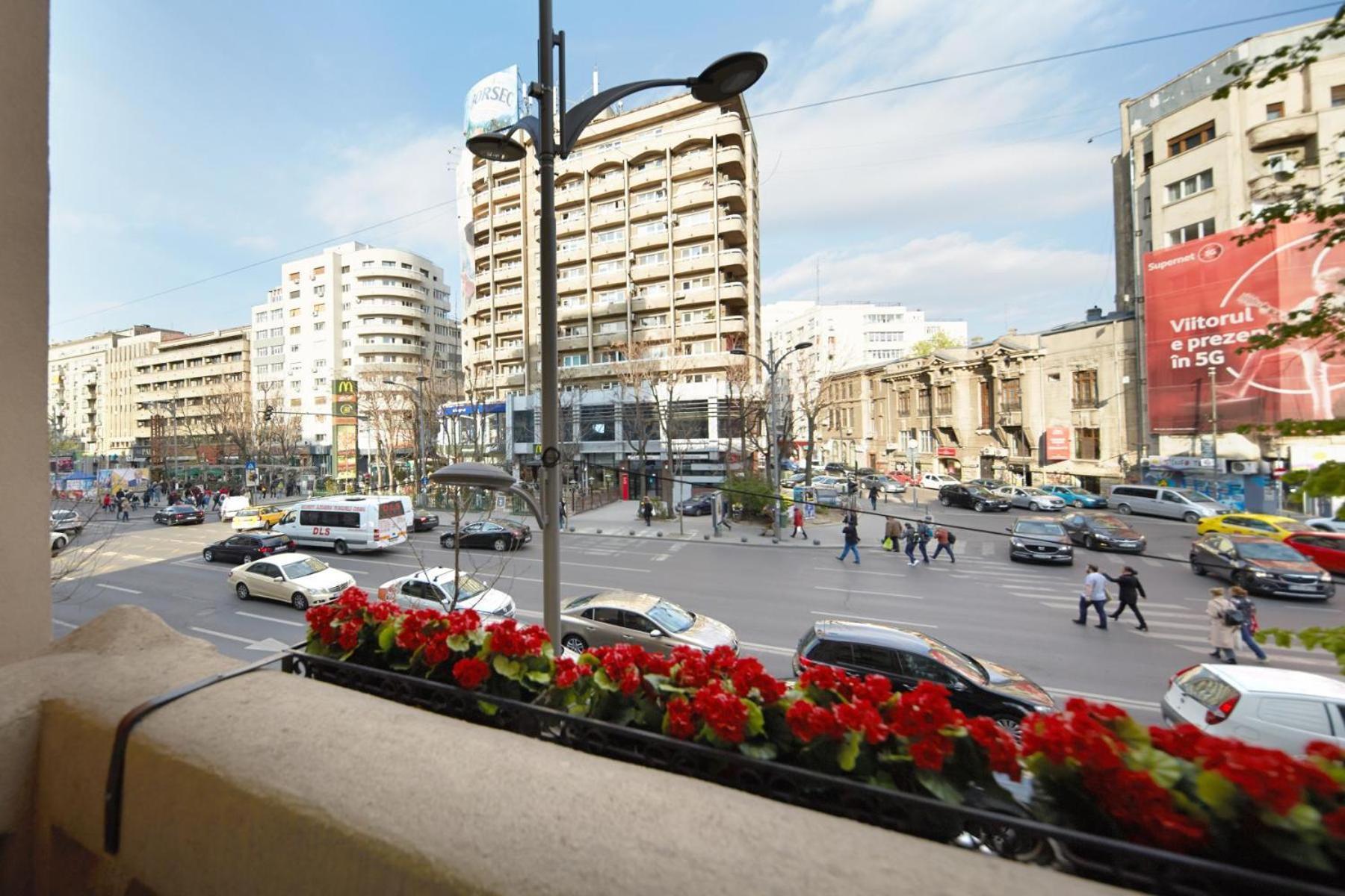 Athenaeum Spacious& Cozy 1Br Prime Location W Balcony Бухарест Экстерьер фото